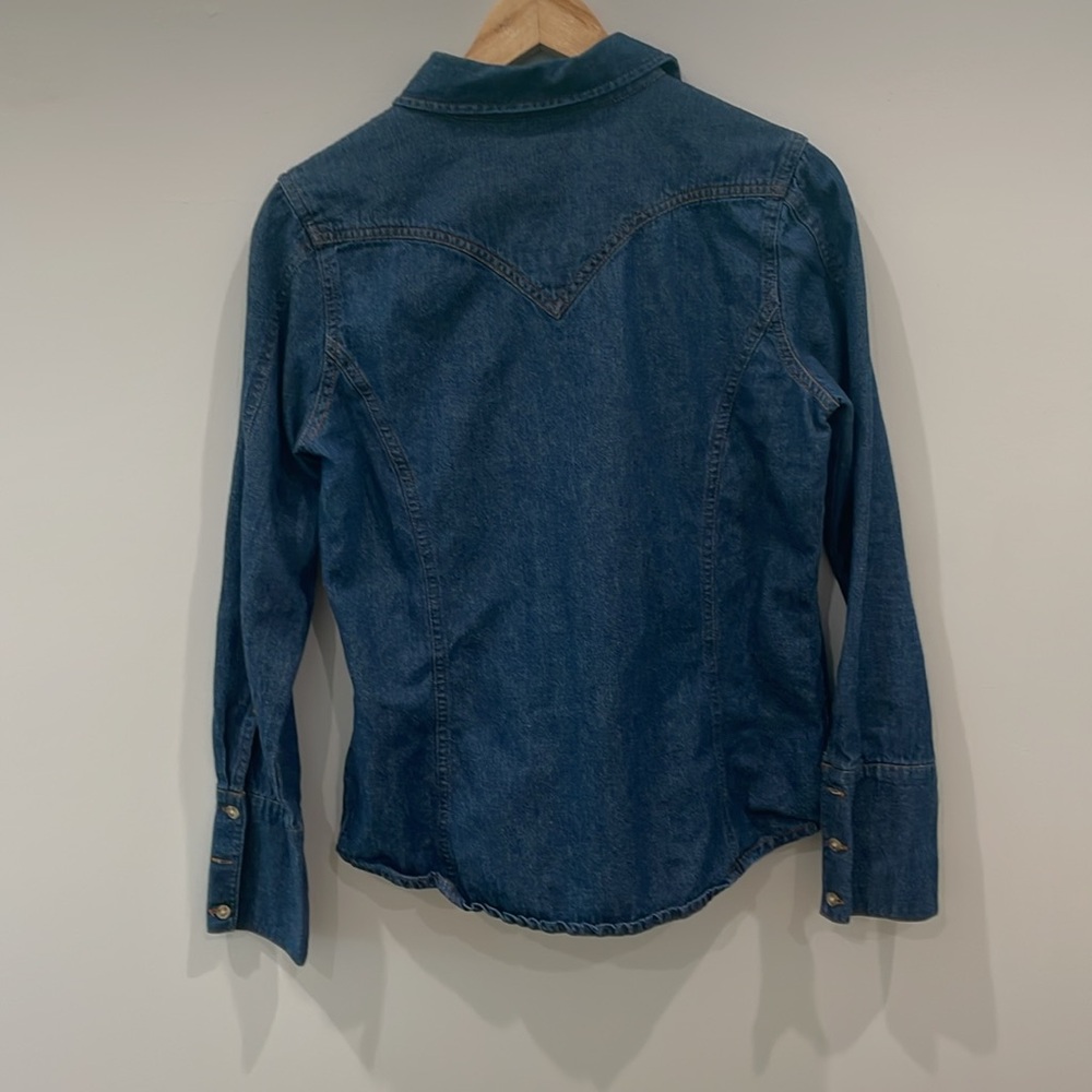 Levi’s Red Tab: Women’s Small Denim Button Down Shirt - Picture 6 of 6